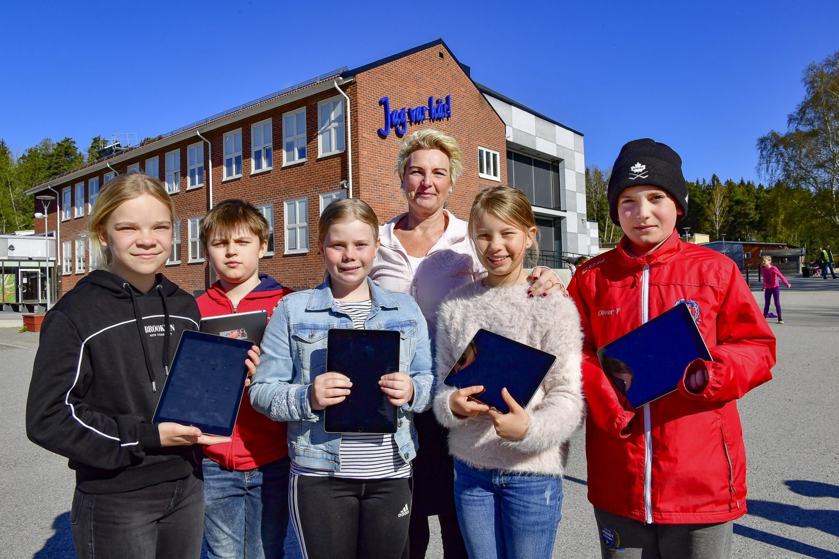 26 باحثاً سويديّاً يدعون لفرض الكمامات في المدارس الكومبس